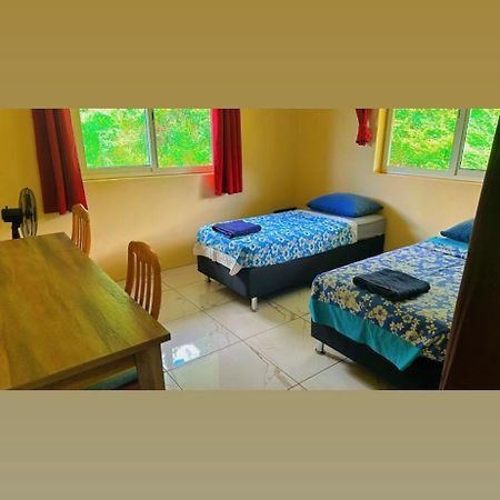Punaei Lodge Atuona Екстериор снимка